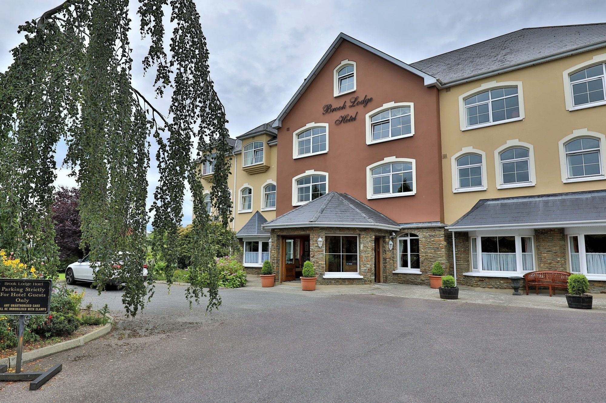 Brook Lodge Boutique Hotel 킬라니 외부 사진